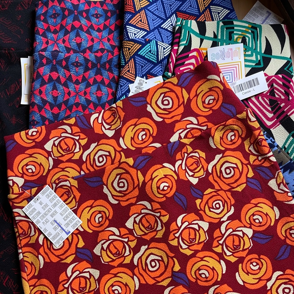6 LuLaRoe Cassie skirts